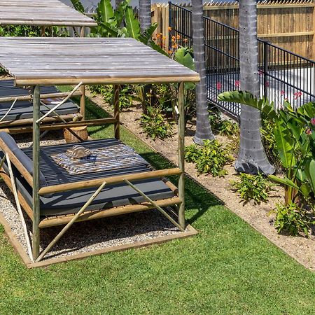 South Pacific Palms Motor Inn タンカリー エクステリア 写真
