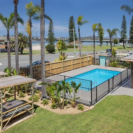 South Pacific Palms Motor Inn タンカリー エクステリア 写真