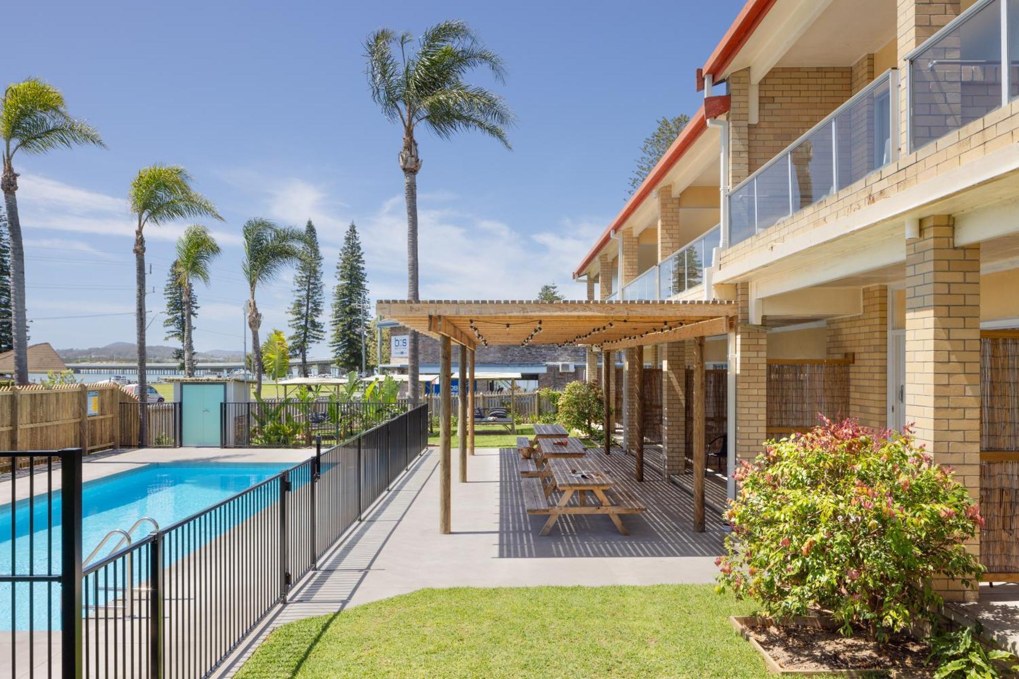South Pacific Palms Motor Inn タンカリー エクステリア 写真